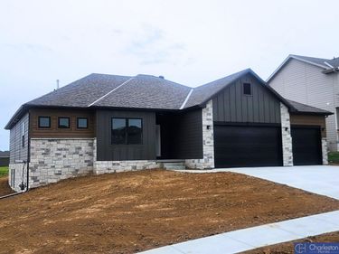 16903 Daniel Street, Bennington, NE 68007