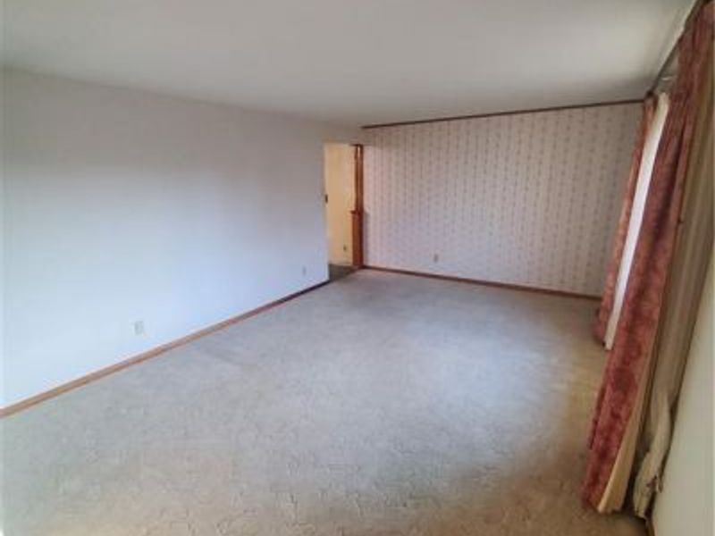 6238 Carriage Drive, Dayton, OH 45415 Photo 6