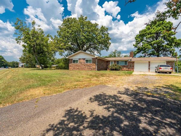 3370 AIRPORT Road, Pearcy, AR 71964