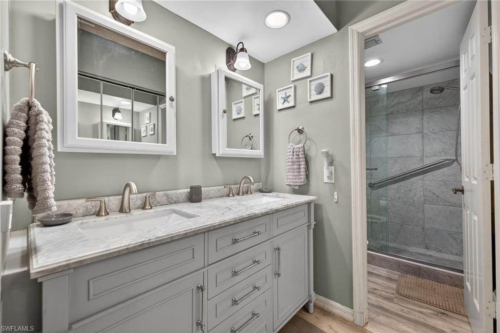 4973 Pepper Cir, Unit F105, Naples, FL 34113 Photo