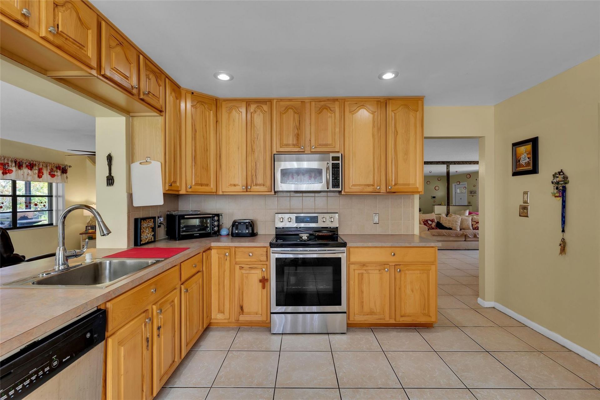 9802 NW 75th Court, Tamarac, FL 33321 Photo