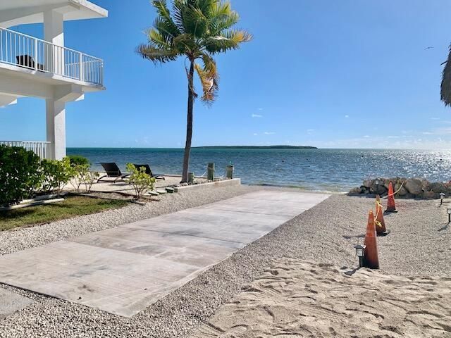814 S Emerald Drive, Key Largo, FL 33037 Photo