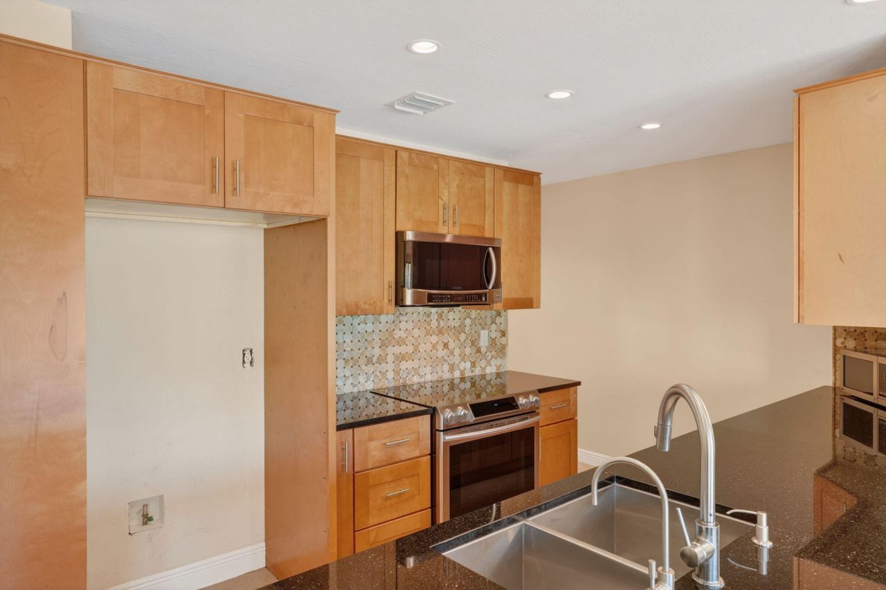 104500 Overseas Highway, Unit 204, Key Largo, FL 33037 Photo