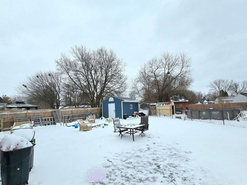 607 Easy Street , Marion, OH 43302 Photo 2