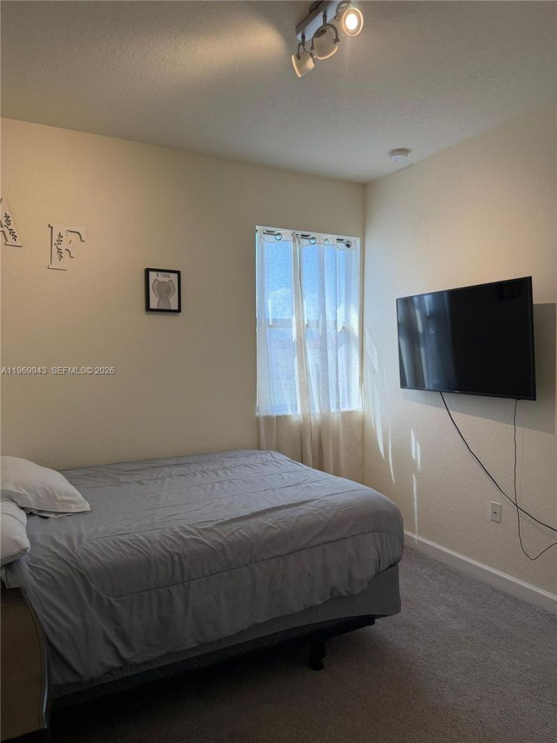 10515 W 33rd Ct, Hialeah, FL 33018 Photo