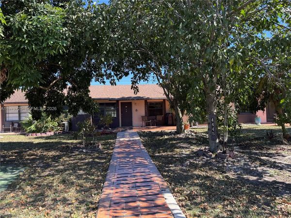 4445 SW 136th Pl, Miami, FL 33175