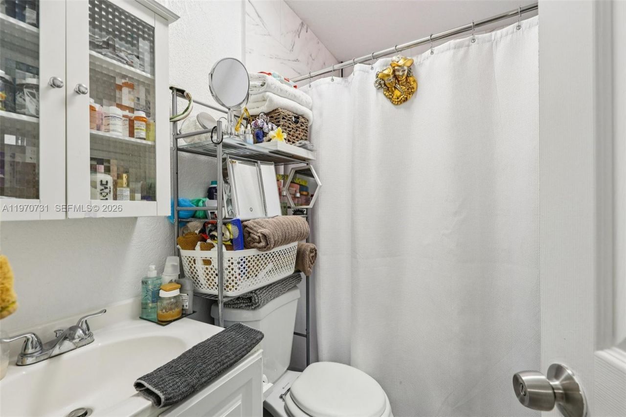 6402 NW 8th Ave , Miami, FL 33150 Photo