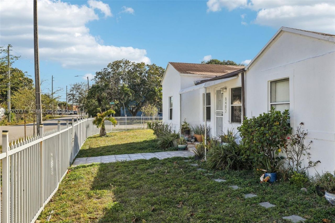 6402 NW 8th Ave , Miami, FL 33150 Photo