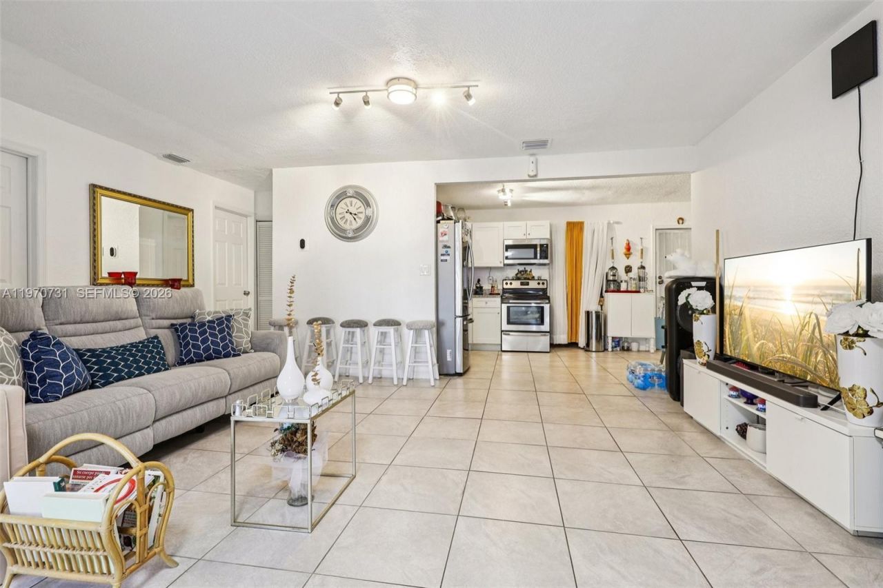 6402 NW 8th Ave , Miami, FL 33150 Photo