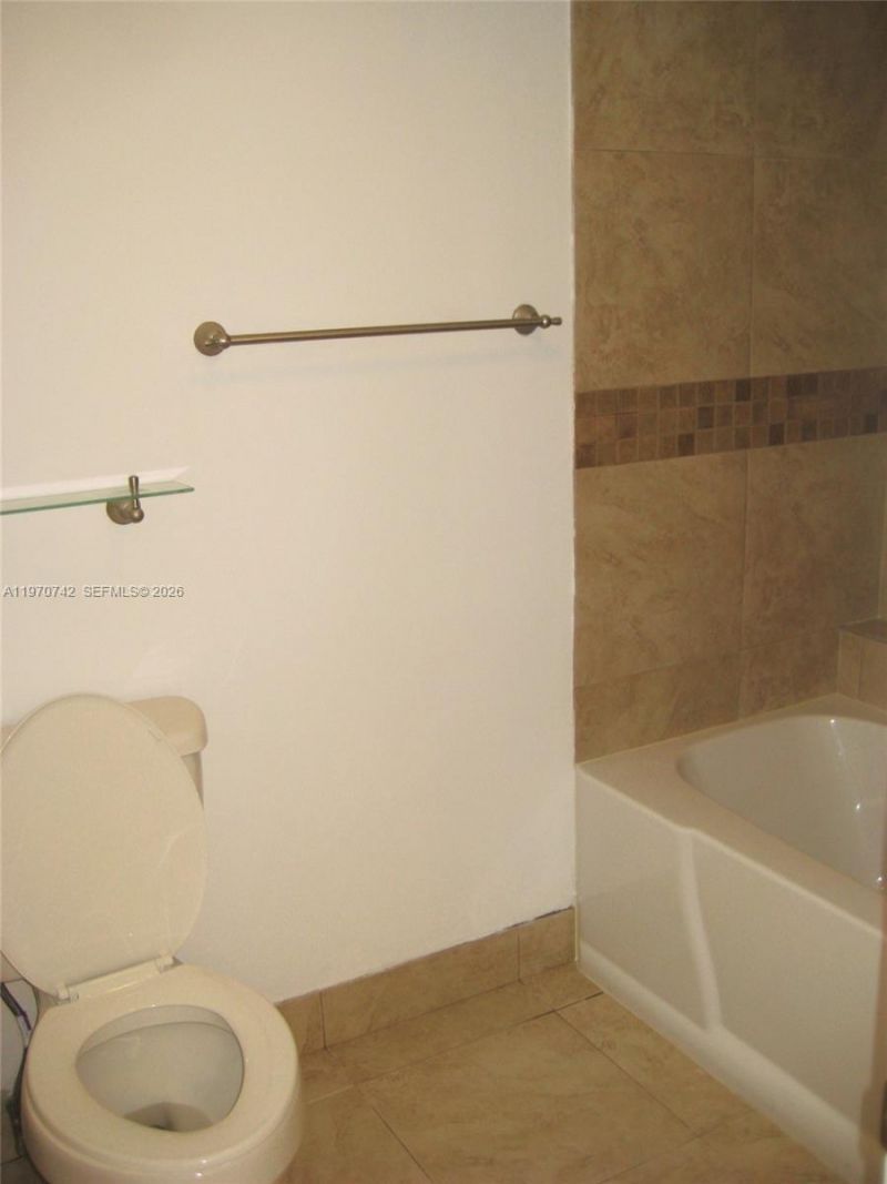 16051 Blatt Blvd , Unit 310, Weston, FL 33326 Photo