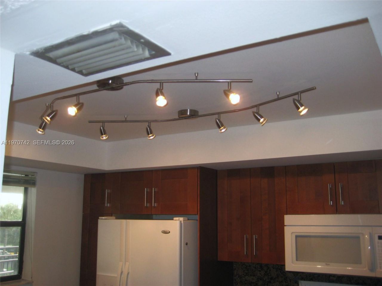 16051 Blatt Blvd , Unit 310, Weston, FL 33326 Photo