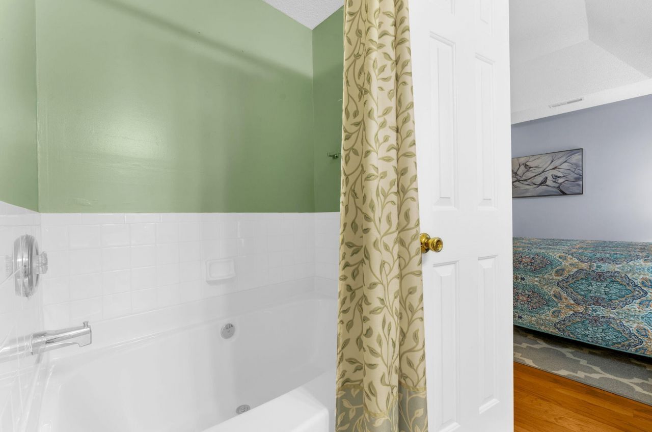 3540 Hunters Oak Lane Photo 18