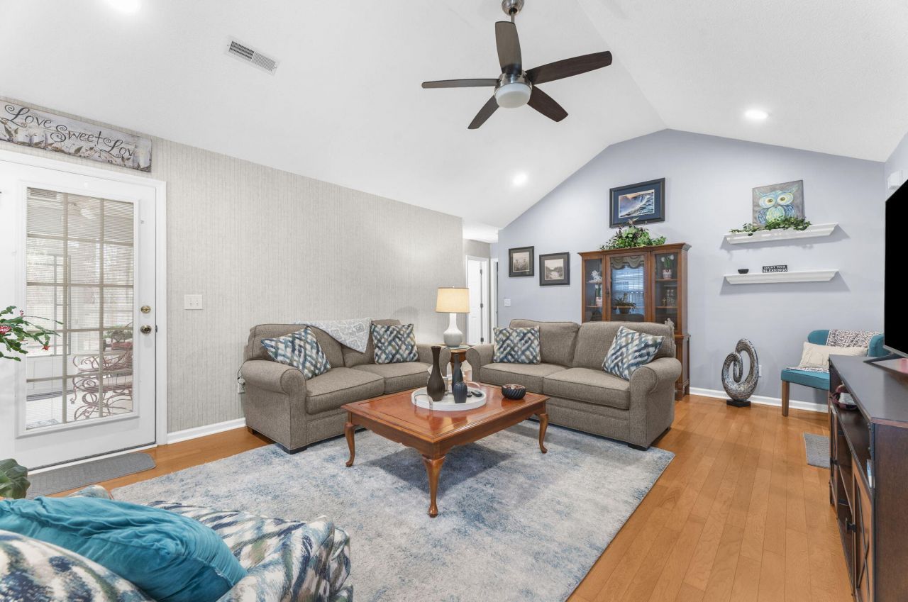 3540 Hunters Oak Lane Photo 4