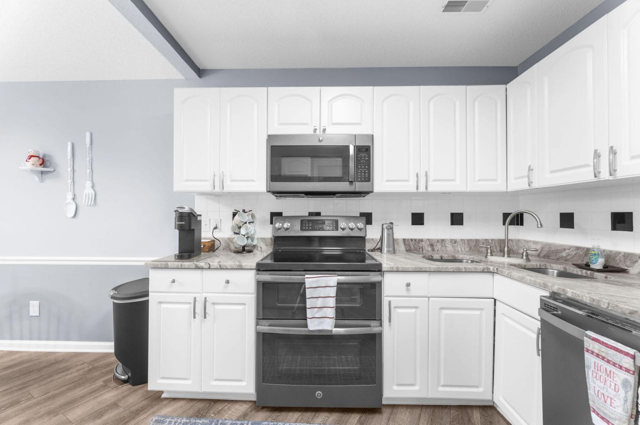 3540 Hunters Oak Lane Photo 8