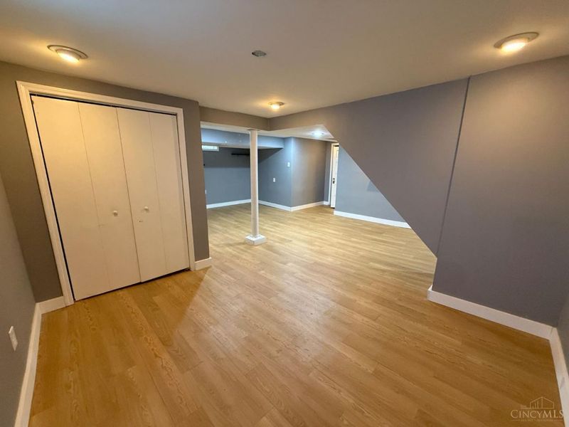 5549 Surrey Avenue, Green Township, OH 45248 Photo 26