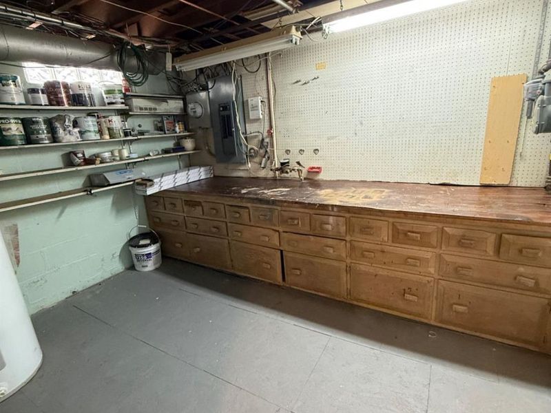 5549 Surrey Avenue, Green Township, OH 45248 Photo 36