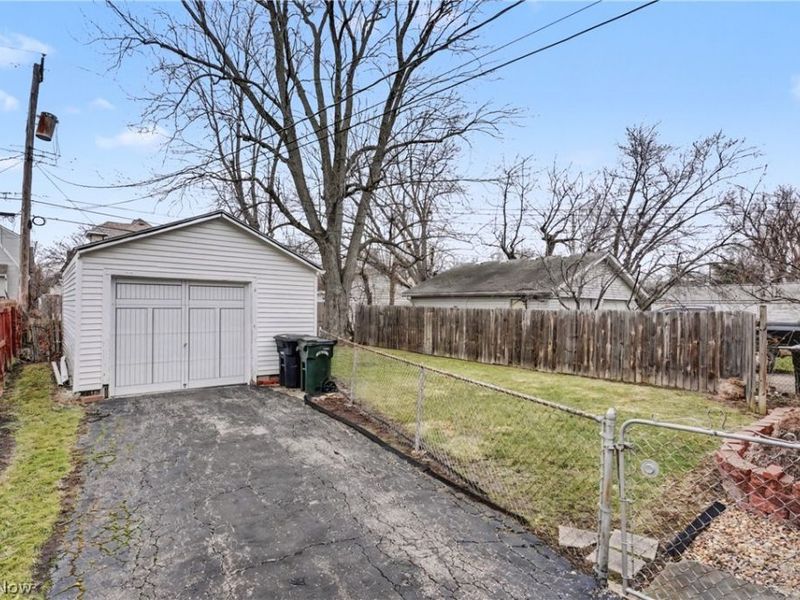 144 Roosevelt Avenue, Elyria, OH 44035 Photo 21