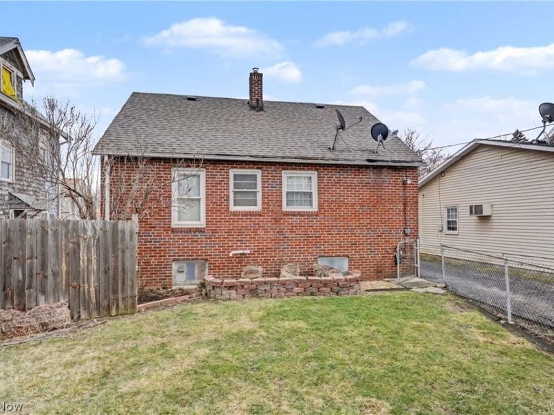 144 Roosevelt Avenue, Elyria, OH 44035 Photo 24