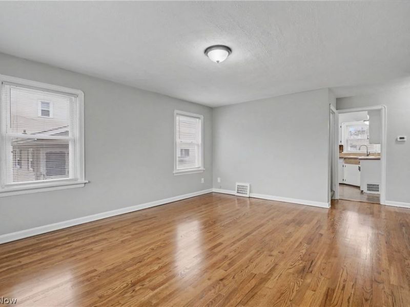 144 Roosevelt Avenue, Elyria, OH 44035 Photo 5