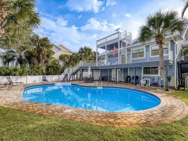 5 Sugar Bowl Ln, Pensacola Beach, FL 32561