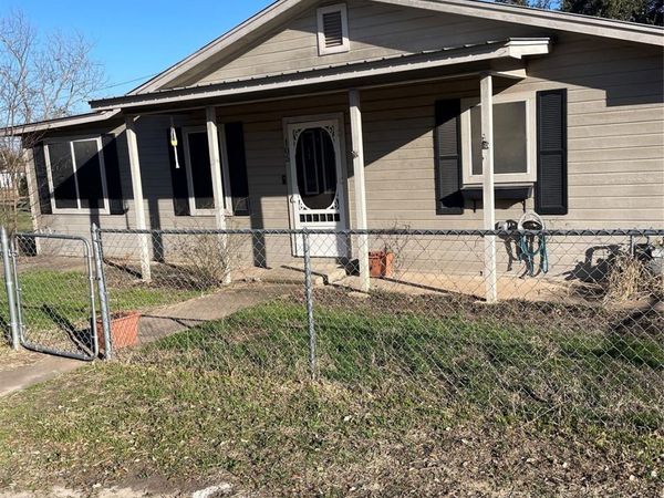 105 Henna, Bertram, TX 78605