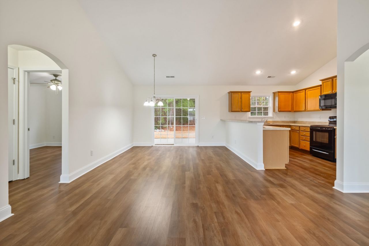 2711 Green Pond Circle  Photo 11