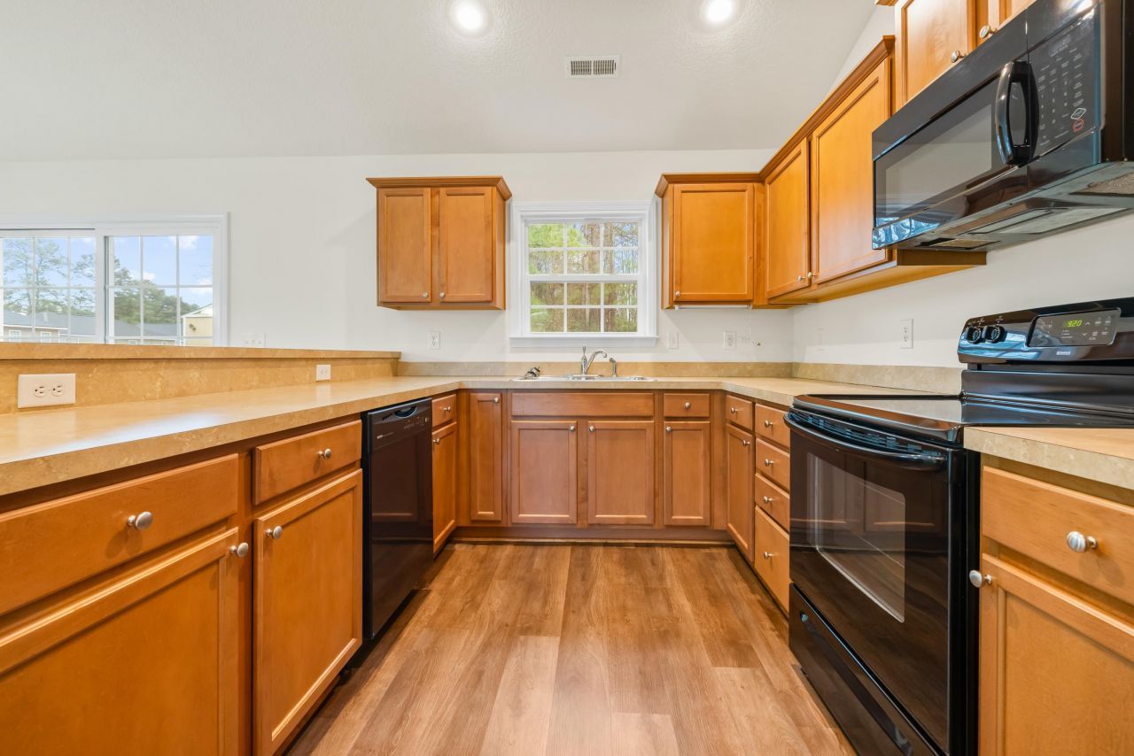 2711 Green Pond Circle  Photo 17