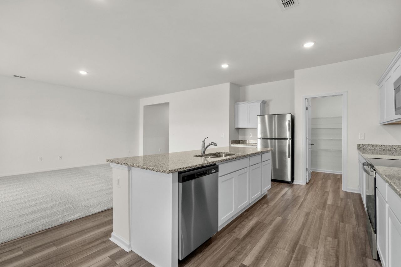 121 Covey Rise Dr Photo 3