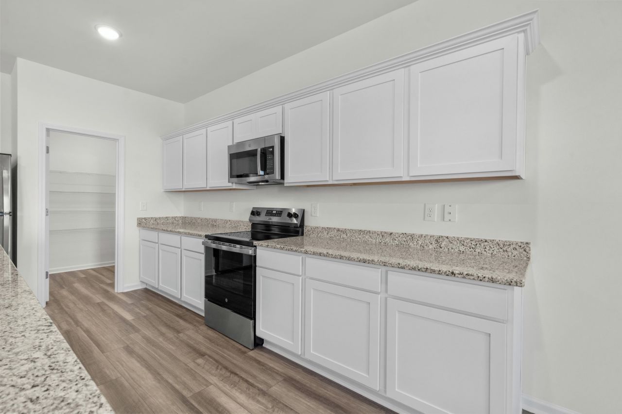 121 Covey Rise Dr Photo 6