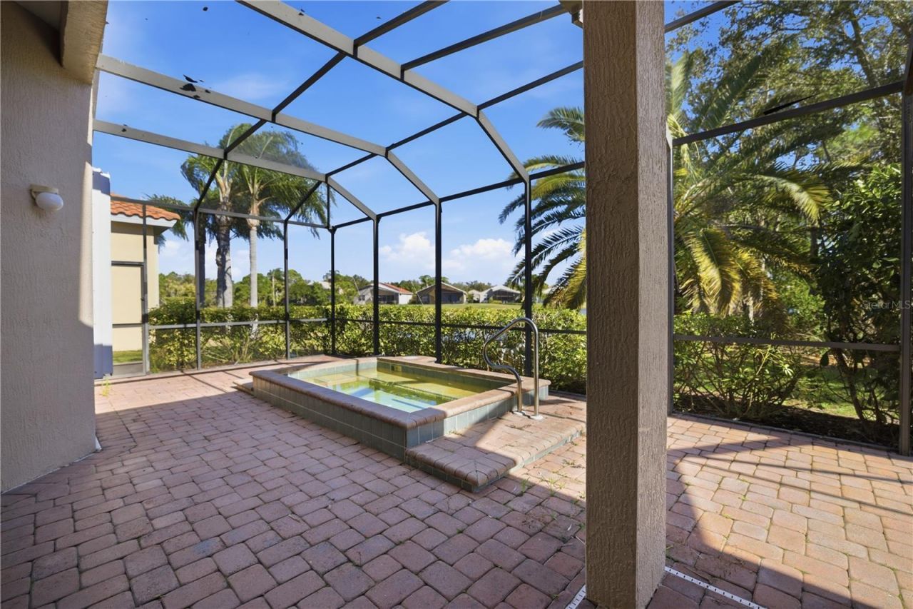 6507 41st Court E, Sarasota, FL 34243 Photo
