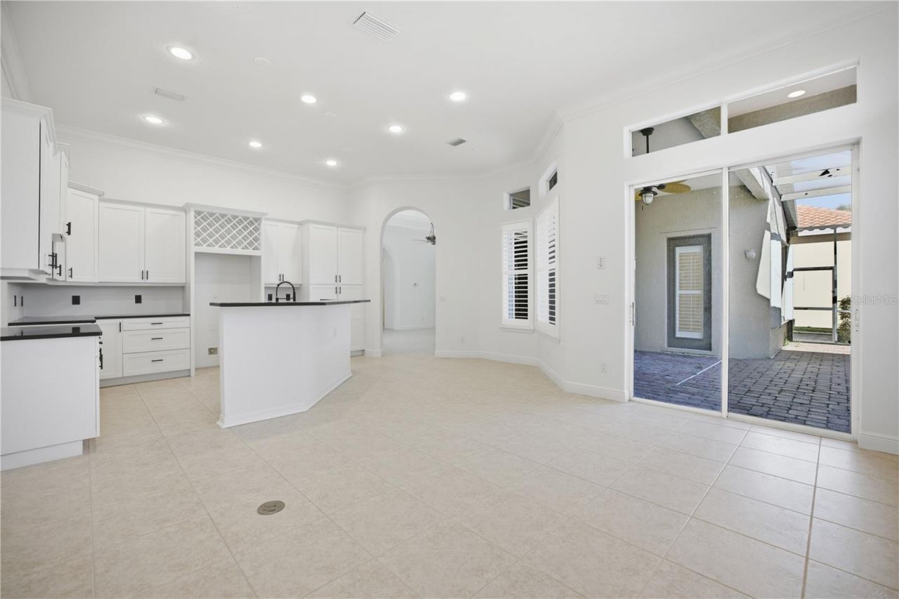 6507 41st Court E, Sarasota, FL 34243 Photo