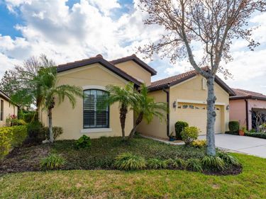 304 SILVER FALLS DRIVE, APOLLO BEACH, FL 33572