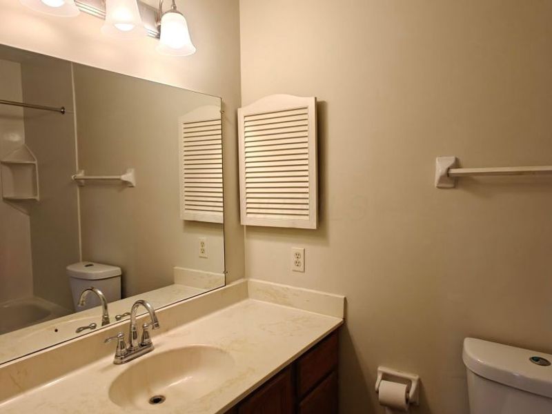 1540 Slade Avenue, Unit 303, Columbus, OH 43235 Photo 14