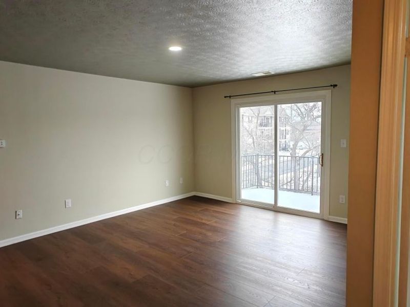 1540 Slade Avenue, Unit 303, Columbus, OH 43235 Photo 4