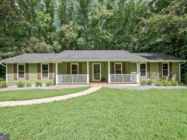 205 Kingswood Drive, Fayetteville, GA 30215