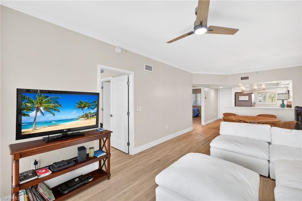 255 Periwinkle Way, Unit 7-A, Sanibel, FL 33957 Photo
