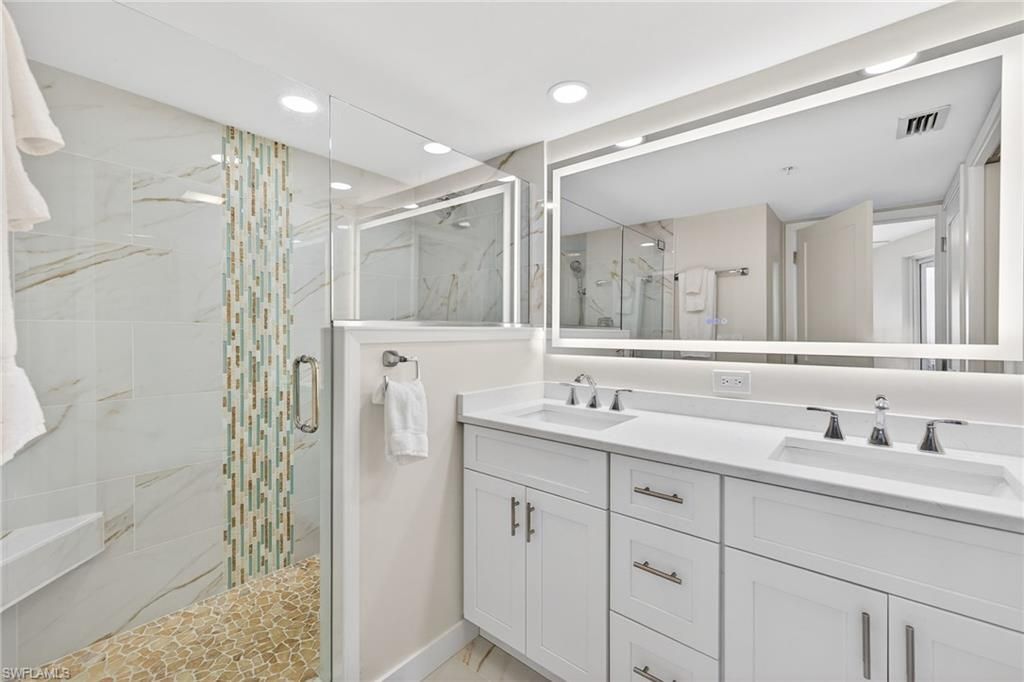 255 Periwinkle Way, Unit 7-A, Sanibel, FL 33957 Photo