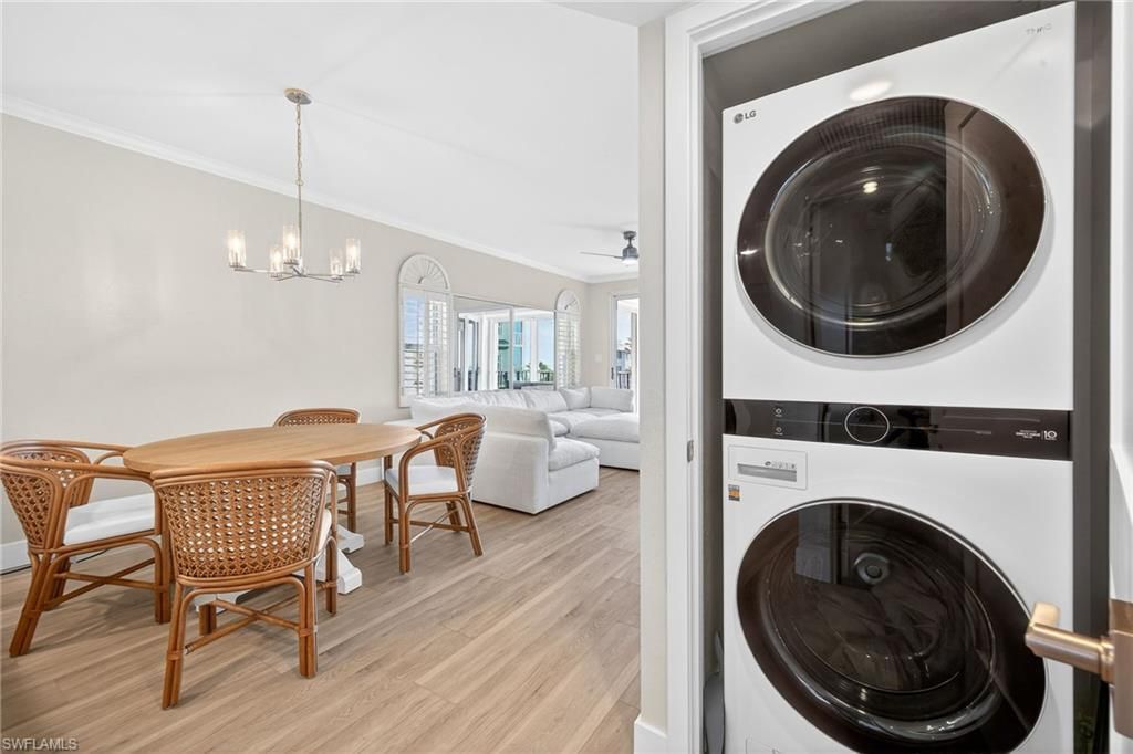 255 Periwinkle Way, Unit 7-A, Sanibel, FL 33957 Photo