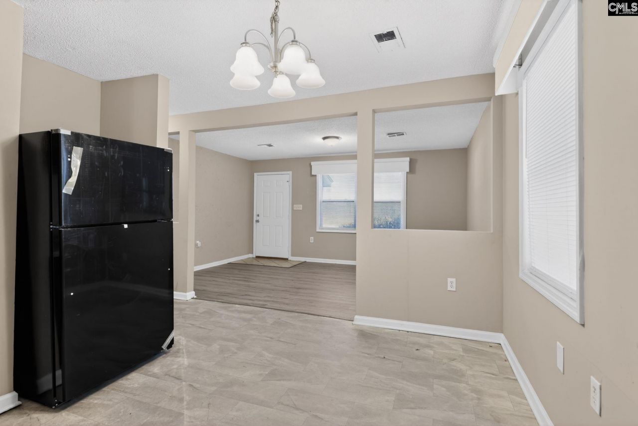 608 Bradbury Drive  Photo 11