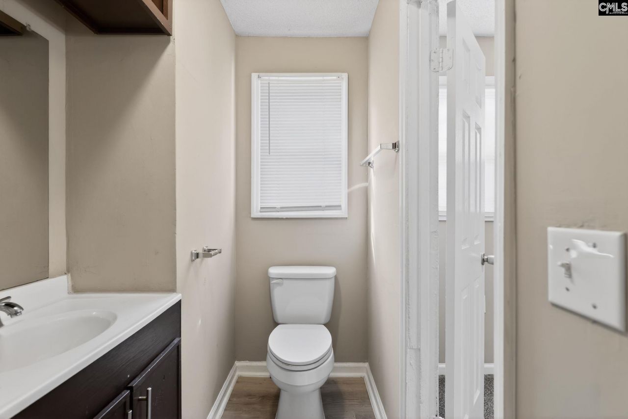 608 Bradbury Drive  Photo 21