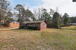 608 Bradbury Drive  photo 4