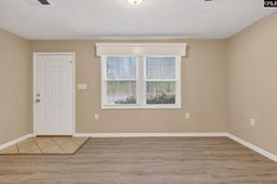 608 Bradbury Drive  photo 4