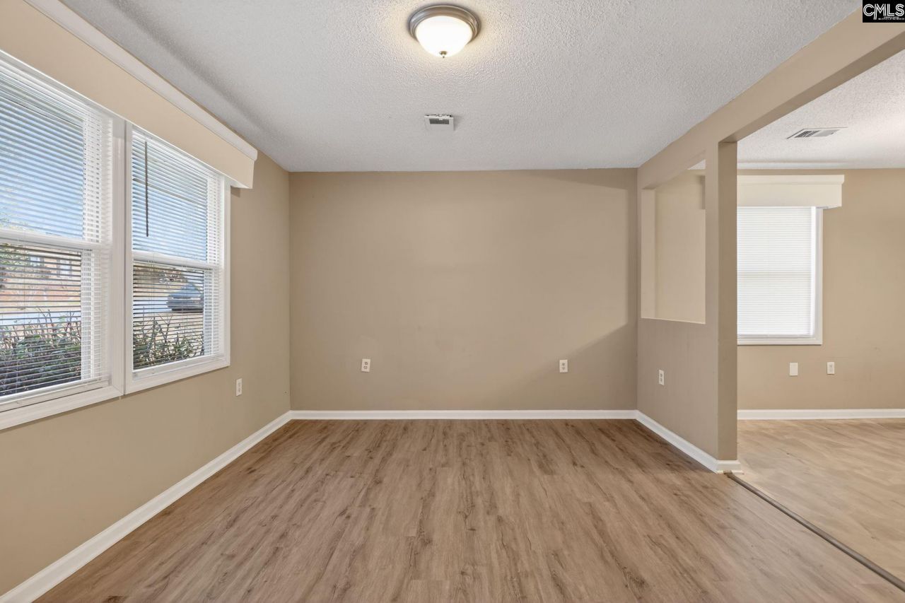 608 Bradbury Drive  Photo 6