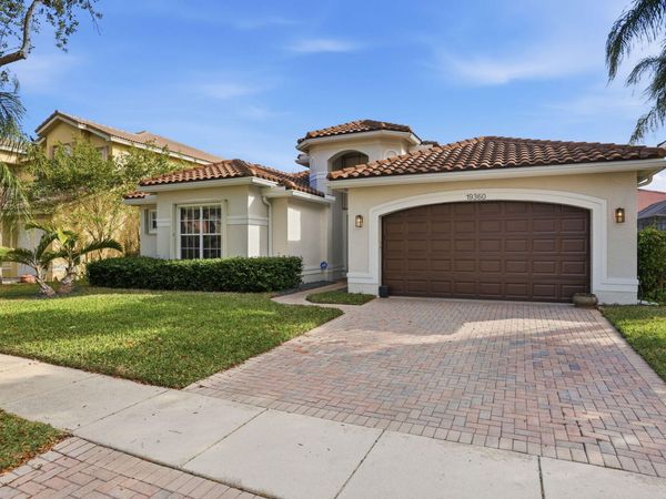 19360 Skyridge Circle, Boca Raton, FL 33498