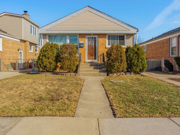 3529 George Street, Franklin Park, IL 60131