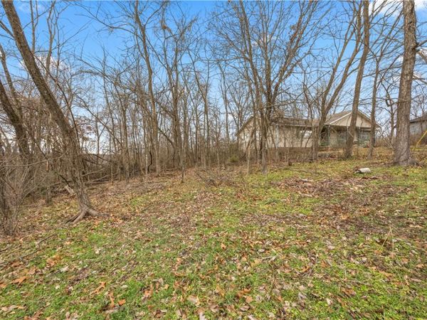 Walney Drive , Bella Vista, AR 72715