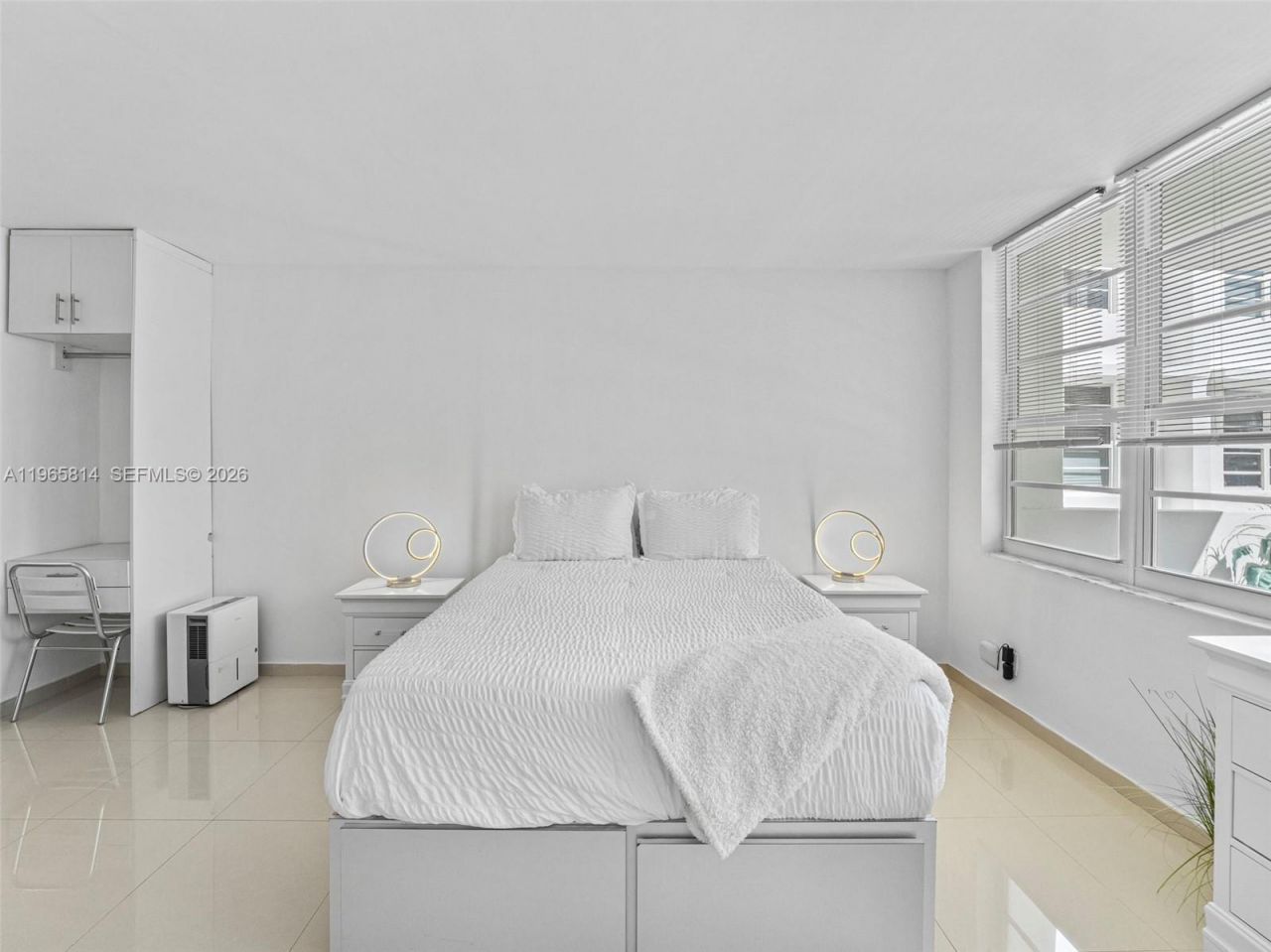 100 Lincoln Rd, Unit 417, Miami Beach, FL 33139 Photo