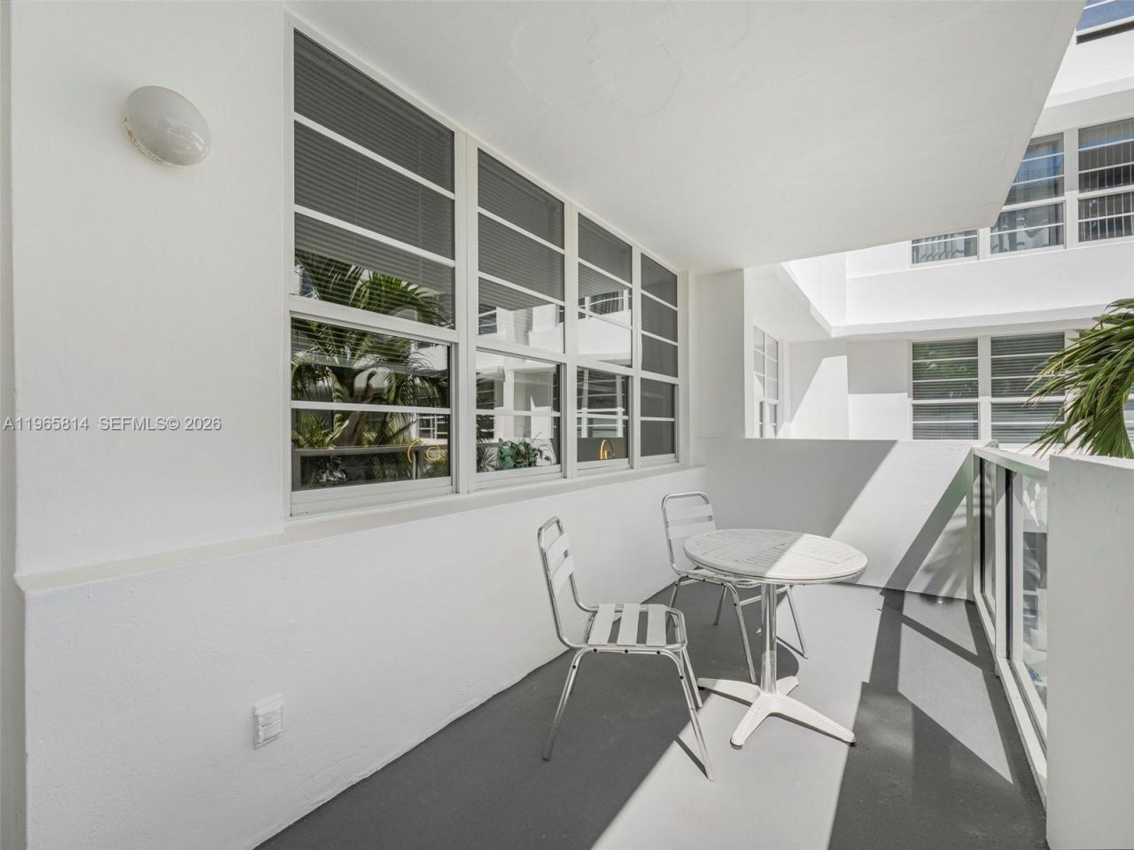 100 Lincoln Rd, Unit 417, Miami Beach, FL 33139 Photo