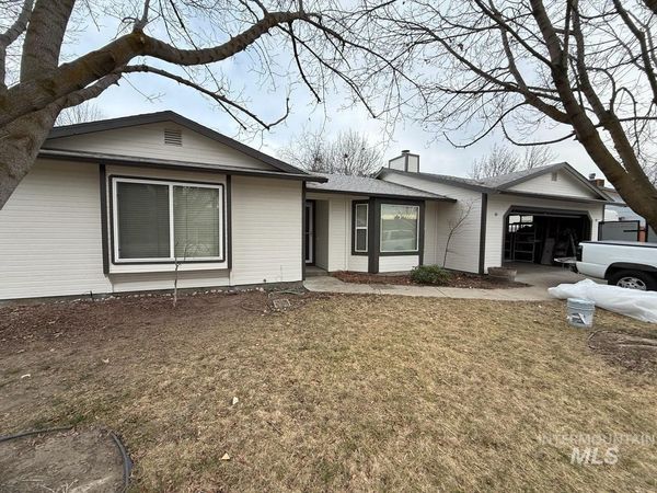 5644 N Marlboro Ave, Boise, ID 83714