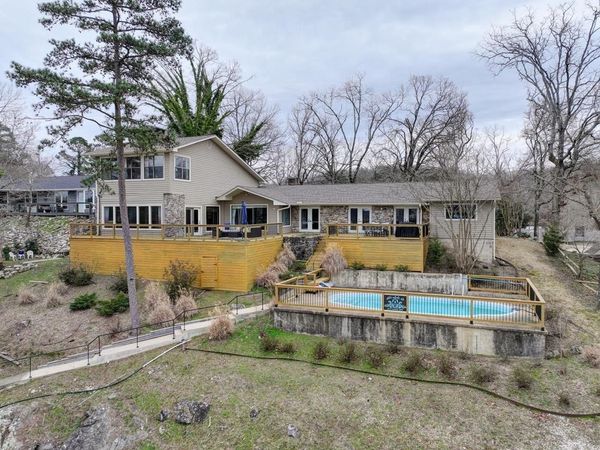 774 Springwood Rd, Hot Springs, AR 71913